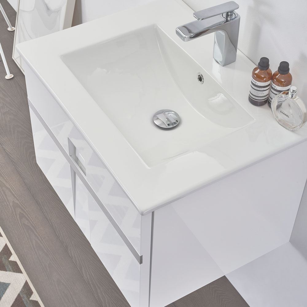 https://hintex.com/images/thumbs/0001064_mino-36-white-wall-mounted-modern-single-bathroom-vanity-with-sink.jpeg