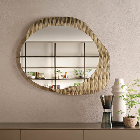 Shift Wall-Hanging Mirror