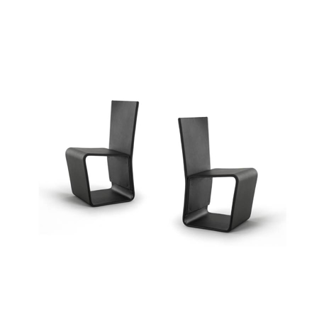 Kia Chair